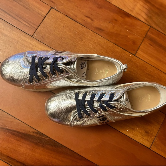 Disney Special Edition Vegan Platform Shoes - Picture 5 of 6